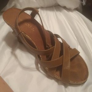 Brown strapped wedges